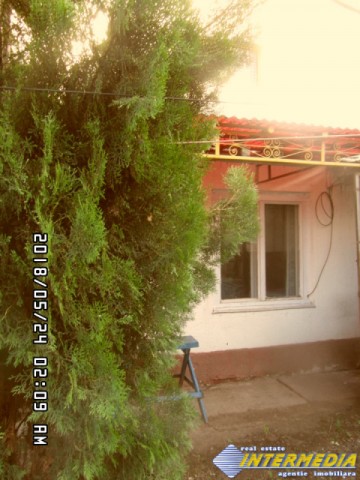 casa-cu-gradina-si-anexede-de-vanzare-in-oarda-83000-euro